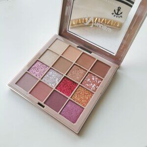 Nuview Cosmetics Rose Eyeshadow Palette 16 Colors
